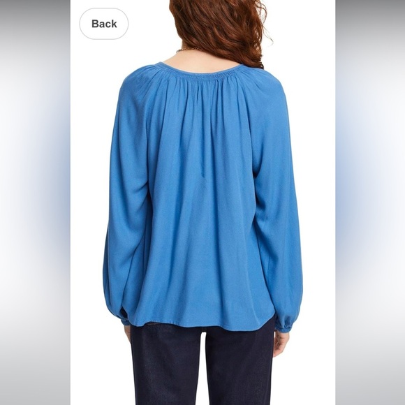 💕3/$25💕 edc by Esprit Key Hole Blouse - Picture 2 of 8